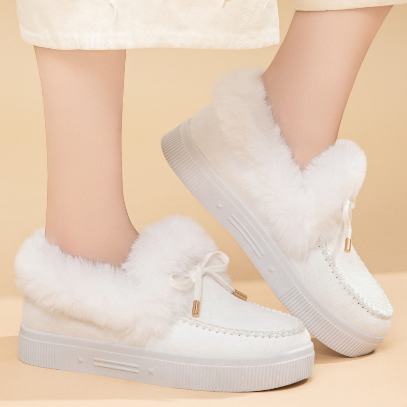 Női téli csizma velúr felsőrésszel, műszőrme bélés, alacsony szár, slip-on