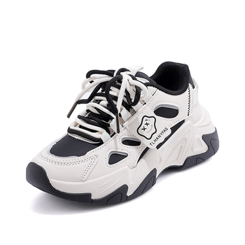 Dámske športové tenisky s hrubou podrážkou, šnúrky, PU vrchnú časť a PU podrážka