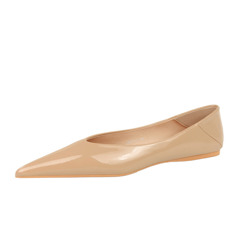 Koreai stílusú fényes patentbőr lapos cipő, hegyes orrú, slip-on, alacsony felső rész