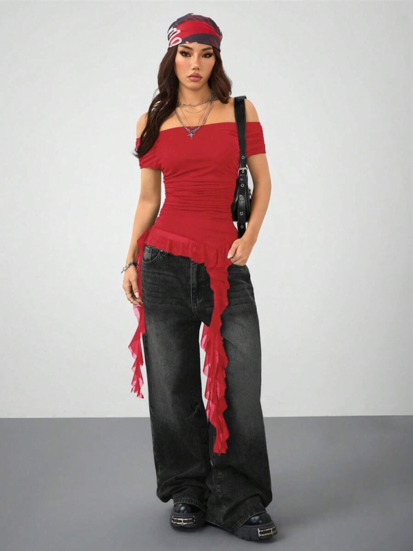 Къс потник без презрамки с рюш по краищата, полиестерна материя, микроеластичност, тънък силует, уличен хипстър стил, лято 2025