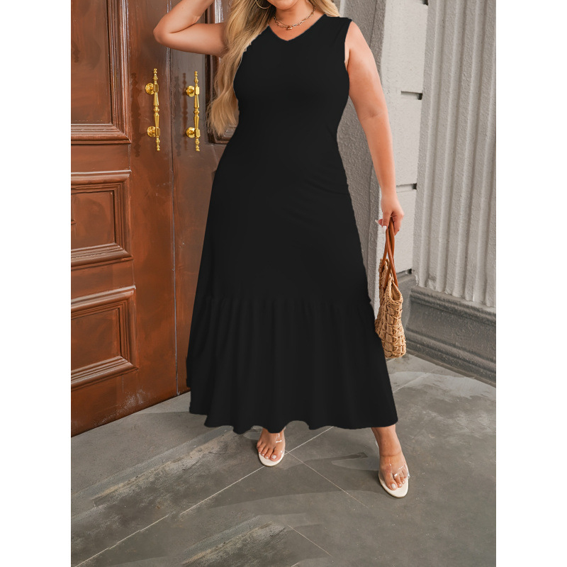 Maxi suknelė, siauras kirpimas, 7/8 rankovės, platus apykaklė, vidutinio elastingumo audinys (95% poliesteris, 5% elastanas)