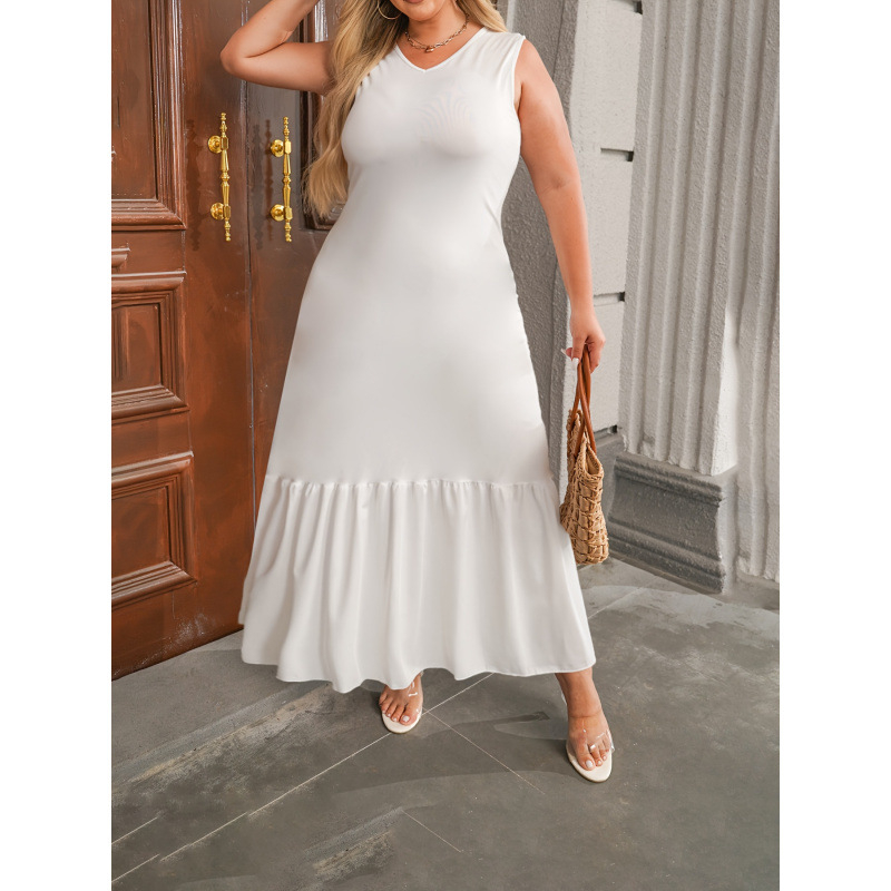 Maxi suknelė, siauras kirpimas, 7/8 rankovės, platus apykaklė, vidutinio elastingumo audinys (95% poliesteris, 5% elastanas)