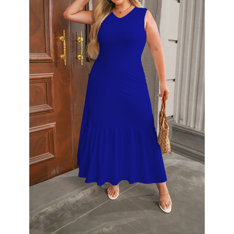 Maxi suknelė, siauras kirpimas, 7/8 rankovės, platus apykaklė, vidutinio elastingumo audinys (95% poliesteris, 5% elastanas)