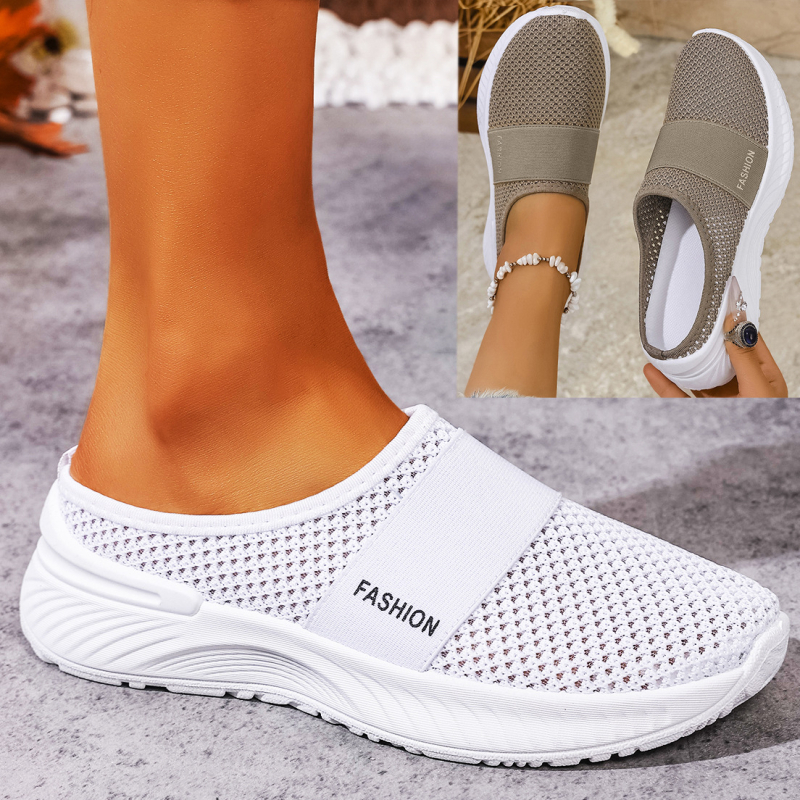 Laza cipők, kerek orrú, felsőrész textil, alacsony sarkú 1–3 cm, PVC talp