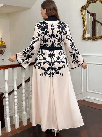 Ilga su išspausdintu raštu, V formos kaklo iškirptė, ilgomis rankovėmis, poliesterio audinys (≥95%)