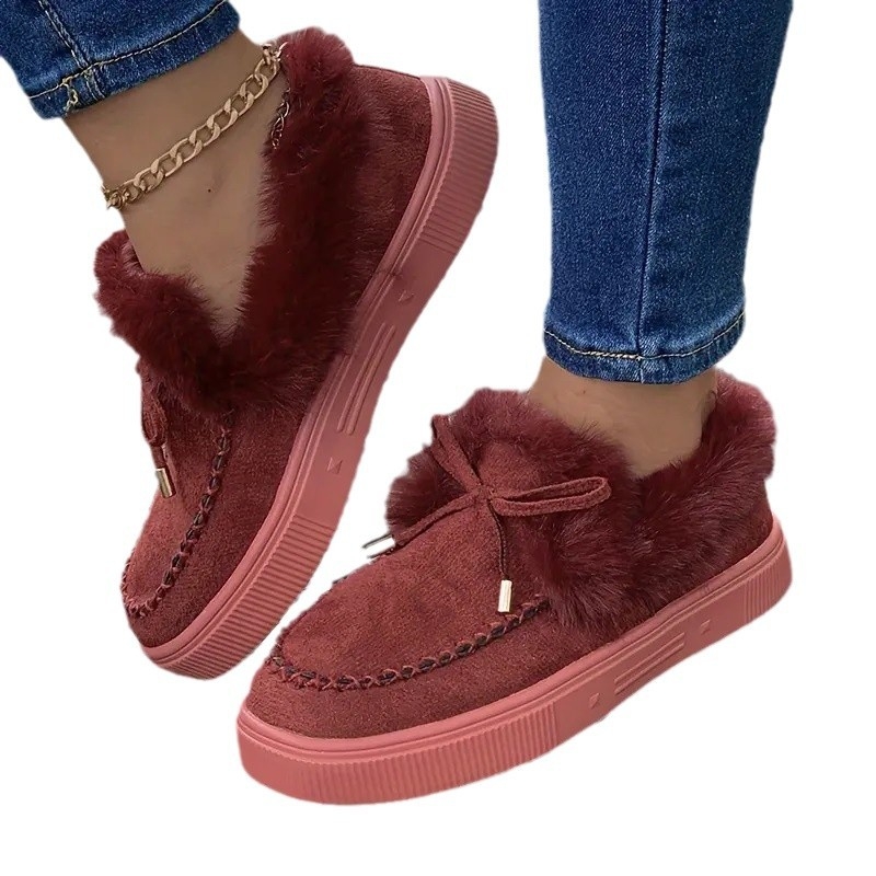 Női velúr téli csizma műszőrme bélésével, gumitalp, alacsony sarok, középső nyílás