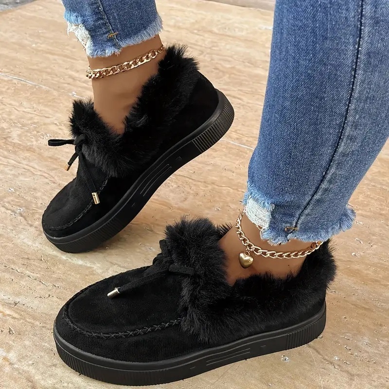 Női velúr téli csizma műszőrme bélésével, gumitalp, alacsony sarok, középső nyílás