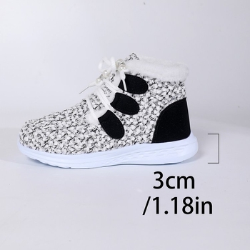 Női téli velúr magas szárú csizma műszőrme bélésével, elöl fűzőkkel, gumitalppal