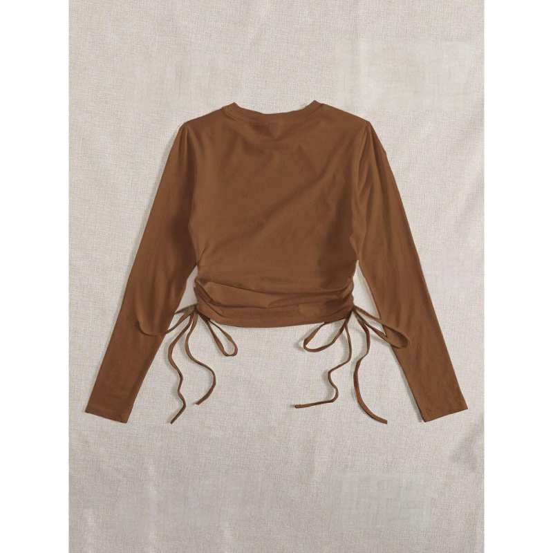 Hosszú ujjú póló laza szabásban, kerek nyakú, kollázs dizájn, poliészter 95%+, elasztán <30%