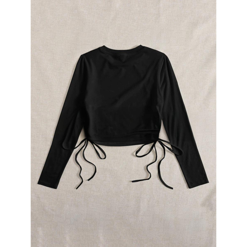 Hosszú ujjú póló laza szabásban, kerek nyakú, kollázs dizájn, poliészter 95%+, elasztán <30%