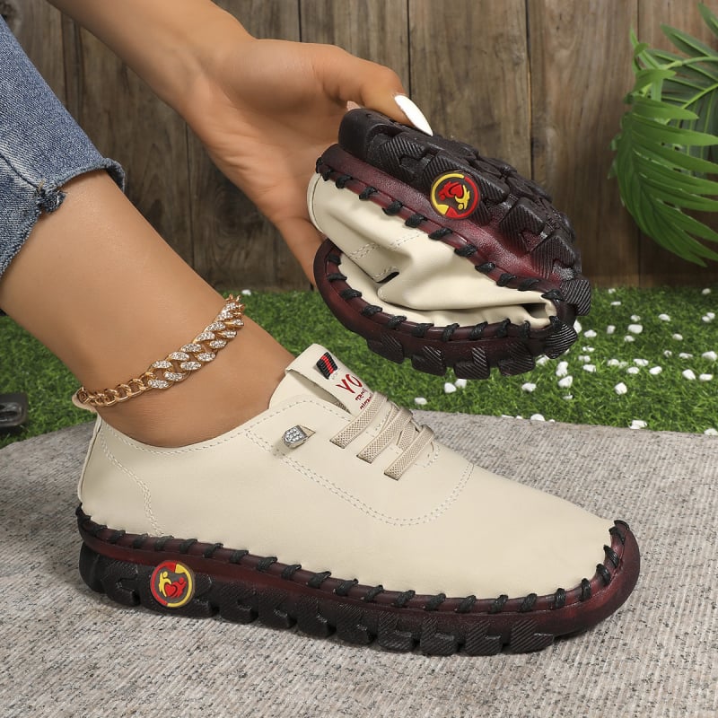 Uniszex lapos cipő kerek orral, PU felsőrész, gumírozott talp, elasztikus pánttal