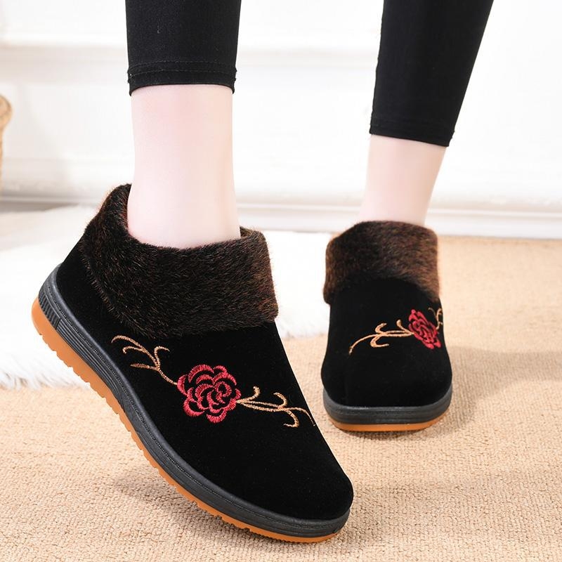 Női téli vászoncipő plüss béléssel, felső rész szintetikus bőrből, gumitalp, PU talpbetét