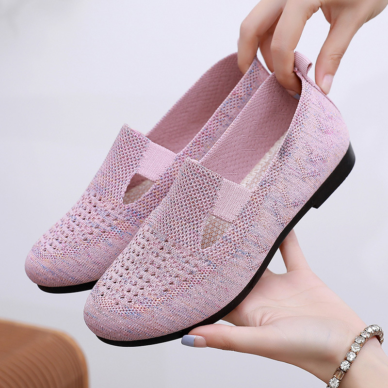 Ženske slip-on tenisice s prozračnim mrežastim gornjim dijelom, laganom PU đonom, zaobljena prst i niski heel 1–3 cm, za žene srednje dobi i starije