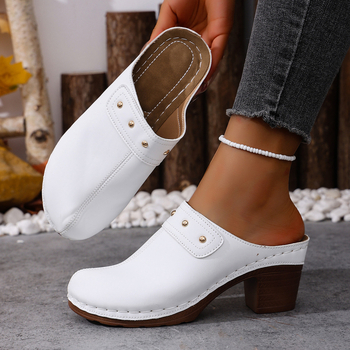 Πέδιλα με ανοιχτό δάχτυλο, άνω μέρος από τεχνητό δέρμα, PU σόλα, γαλλικό τακούνι 6–8 εκ.