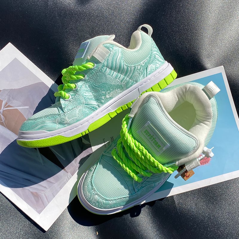 Unisex Casual nízke tenisky, vrchný materiál z syntetickej kože, gumová podrážka, šnúrky vpredu, vzor color-blocking