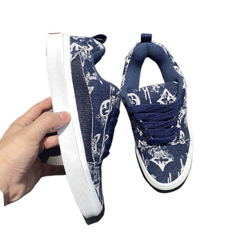 Unisex tenisky s potlačou lebky, vrchný materiál hovädzí semiš, gumová podrážka, šnúrky, EVA stielka, na jar