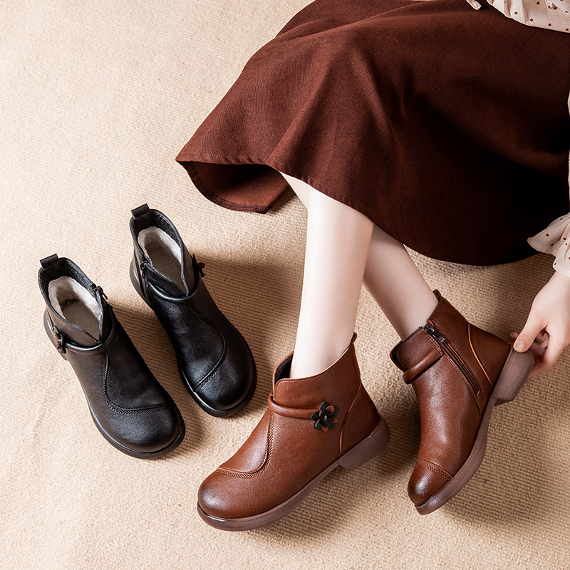 Зимни дамски обувки с поларена подплата, микрофибър горна част, подметка полиуретан, страничен цип, нисък квадратен ток