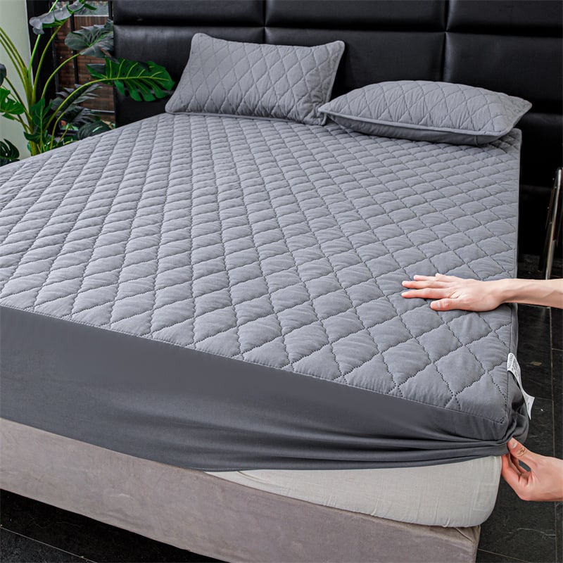 Pružná plachta na matrac s elastickým okrajom, chemické vlákna, brúsená tkanina, reaktívne tlačenie a farbenie, jednofarebný vzor, hmotnosť 800–1000 g