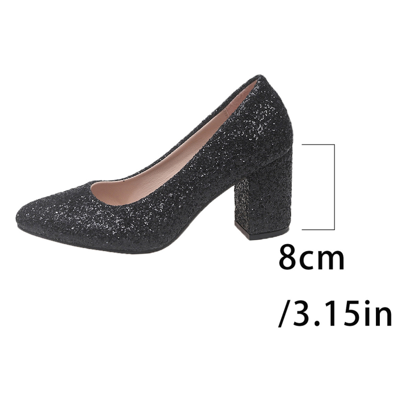 Női magas sarkú cipő hegyes orral és masszív középső sarkú, slip-on kialakítású, PU felsőrész, sarokmagasság 3–6 cm