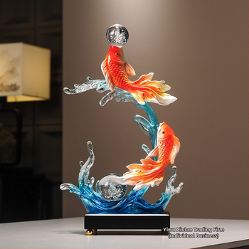 Figúrka koi z živice pre vstupnú halu a skriňu na víno, štýl Nový čínsky štýl, domáca dekorácia, vhodný obchodný dar