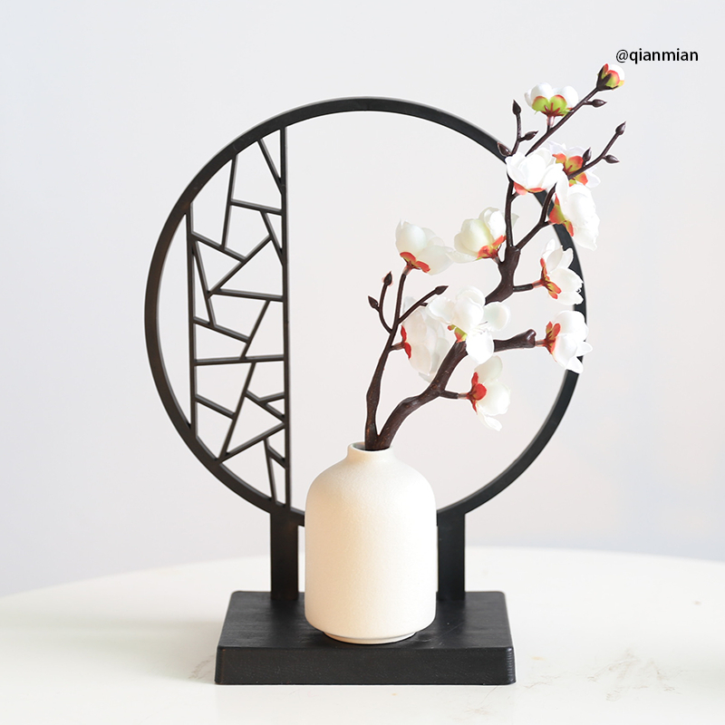 Rozdeľovač stola v čínskom štýle s bambusovými listami a motívmi Zen kvetov, polobloková obrazovka (Nie je dovezený; Nie je dar; Bez IP povolenia)