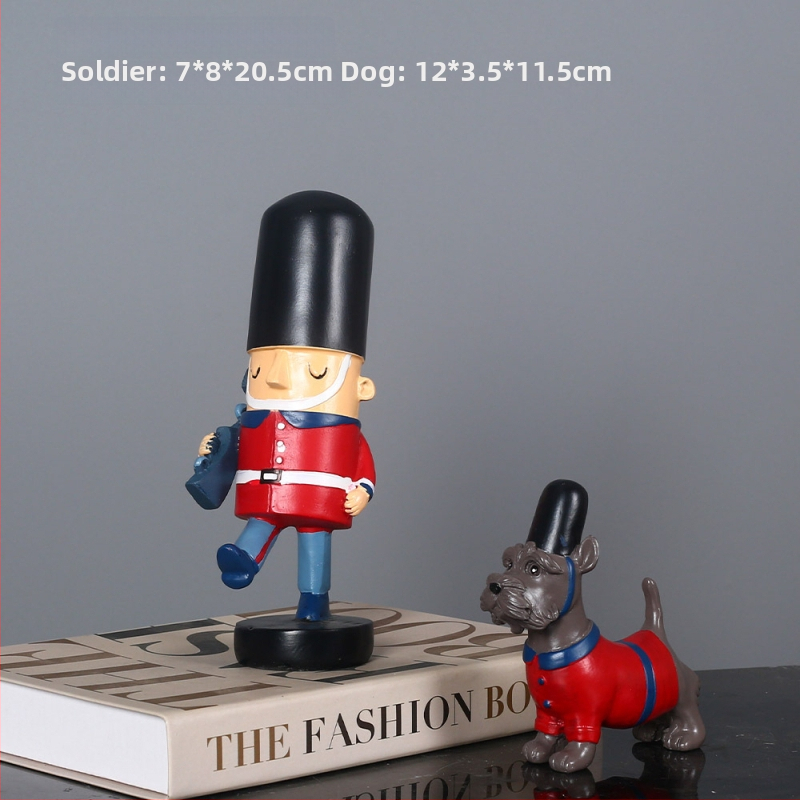 Drevená figúrka Nutcracker – Britský vojak, európsky štýl, čiastočne ručne vyrábaná, dizajn postavy