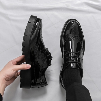 Pánske kožené Oxford topánky, vrchný materiál z umelej kože, kožený špičkový cap, gumová podrážka, šnúrky, nízky profil, obchodno-voľnočasový štýl