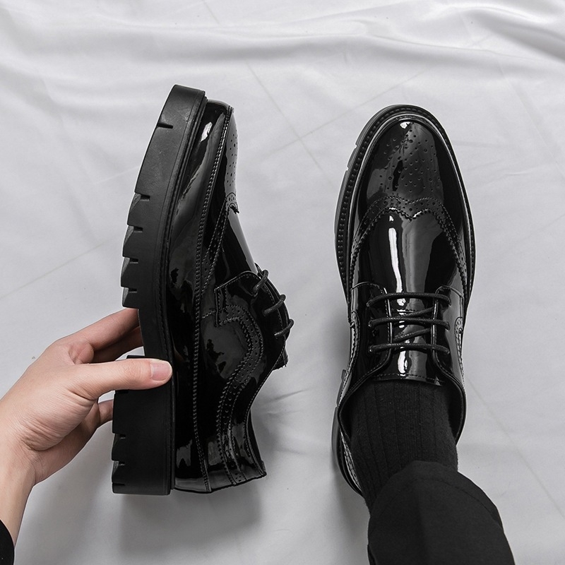 Pánske kožené Oxford topánky, vrchný materiál z umelej kože, kožený špičkový cap, gumová podrážka, šnúrky, nízky profil, obchodno-voľnočasový štýl