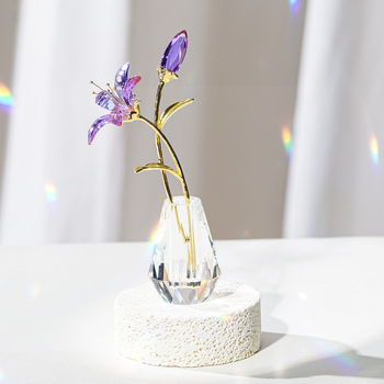 Rózsakvarc kristályklaszter, modern minimalist stílusban, ajándékdobozos csomagolásban, ideális esküvők, születésnapok, új otthonok és diplomaosztók számára