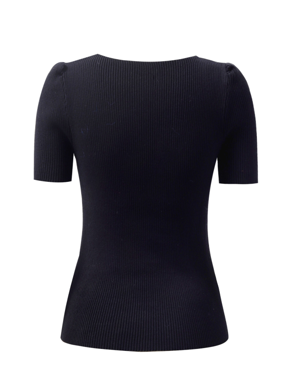 Kootud V-kaelusega lühikeste varrukatega top — slim fit, viskooskiududest kudum, pikkus 40–50 cm