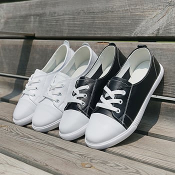 Női valódi bőrből készült tornacipő, alacsony felsőrésszel, rugalmas slip-on zárás, latex talpbetét, gumírozott talp