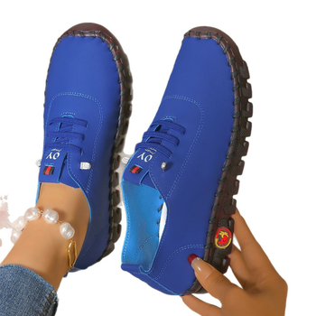Női casual mokaszín műbőr felsőrész, alacsony sarka 1–3 cm, elülső fűzőzárás, gumírozott talp