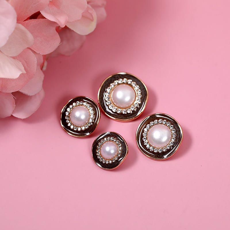 Кардиган топ с декоративни метални перлени копчета, закопчаване с копчета; материал: сплав; подходящ за палта, пуловери и ветровки; марка: Chunsen