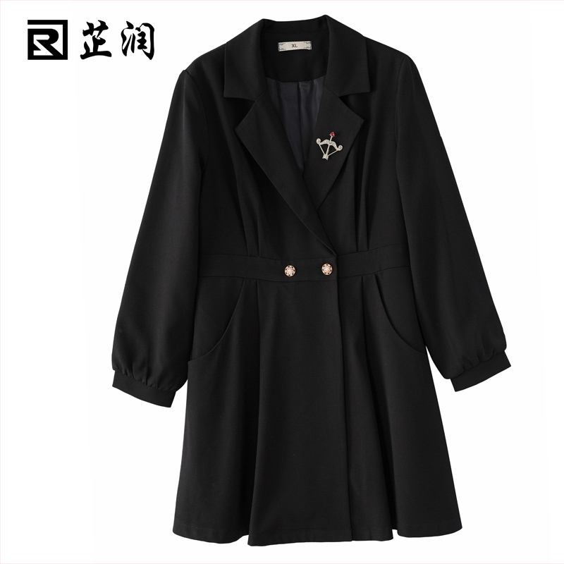 Dámsky kabát v kórejskom štýle, stredná dĺžka, dvojradové zapínanie, polyesterová látka