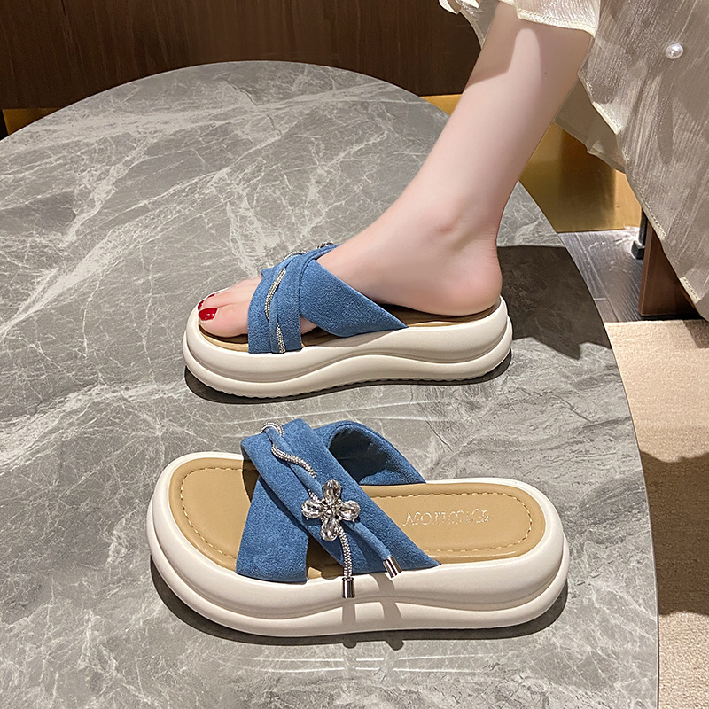 Romų stiliaus sandalai, PU viršutinė dalis, apvali nosis, gumos padas, pavasaris–vasara 2025