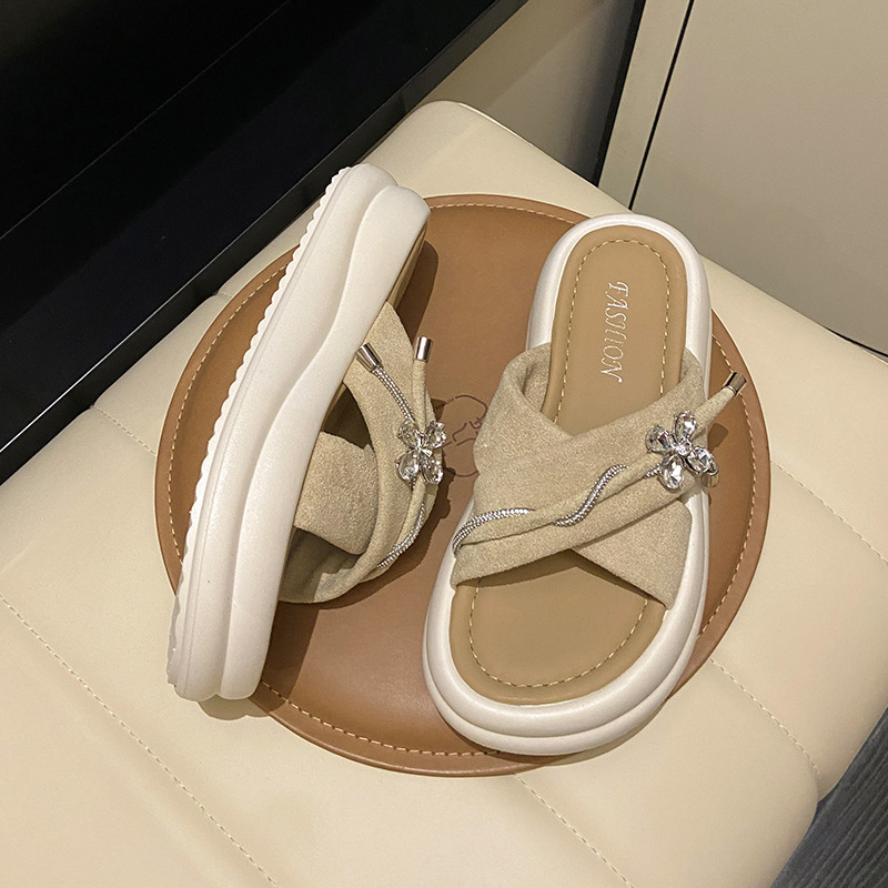 Romų stiliaus sandalai, PU viršutinė dalis, apvali nosis, gumos padas, pavasaris–vasara 2025