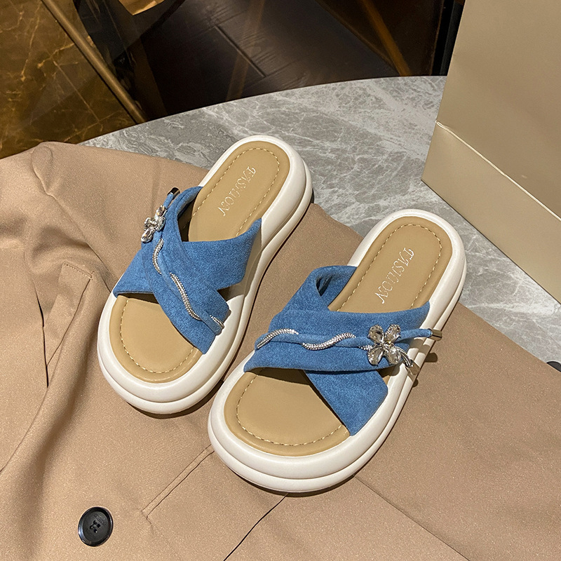 Romų stiliaus sandalai, PU viršutinė dalis, apvali nosis, gumos padas, pavasaris–vasara 2025