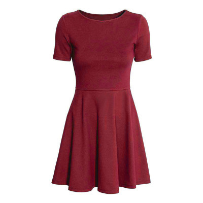 Rochie cu guler rotund, talie înaltă, fustă plisată neregulară, din amestec de bumbac cu elastan, mâneci scurte