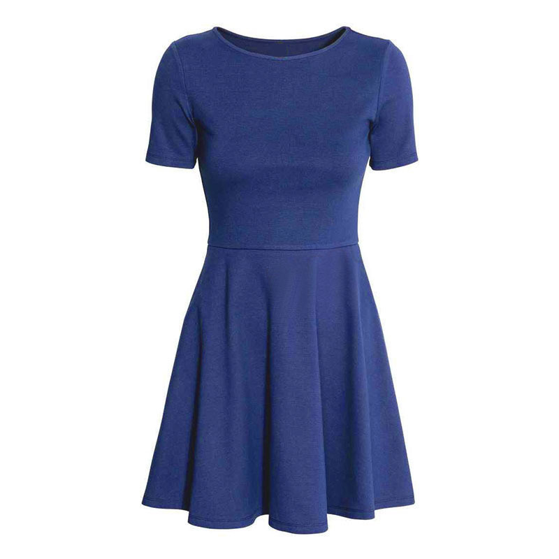 Rochie cu guler rotund, talie înaltă, fustă plisată neregulară, din amestec de bumbac cu elastan, mâneci scurte