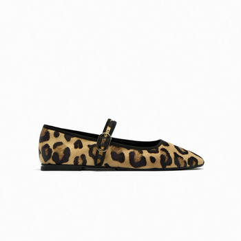 Női Mary Jane lapos talpú cipő, négyszögletes orr, leopard minta, felsőrész: super fiber, talp: gumi, alacsony sarok 1-3 cm