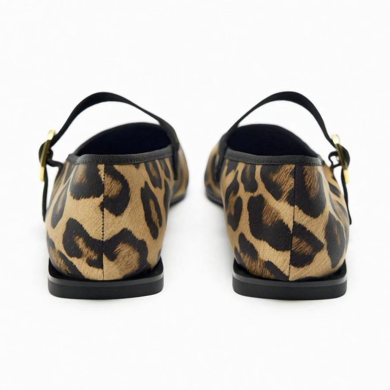 Női Mary Jane lapos talpú cipő, négyszögletes orr, leopard minta, felsőrész: super fiber, talp: gumi, alacsony sarok 1-3 cm