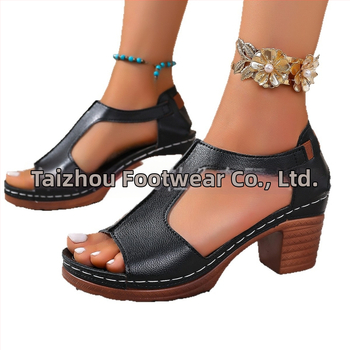 Moteriški platforminiai sandalai - PU viršus, PU vidus, gumos padas, žuvies burnos forma pirštui, vasara 2025