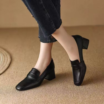 Ženske cipele s četvrtastim vrhom, debeli pet (>8 cm), EVA gornji dio i EVA đon, niski vrh, uzorak lubanje, bez podstavke