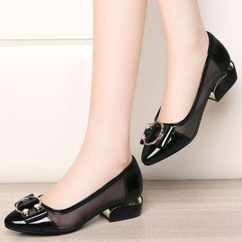 Ženske loafers od sintetičke kože za posao - srednja visina peta 3-5 cm, zaobljeni nos, jednostavno slip-on, podstava od kože, gumena potplata, sve sezone