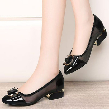 Ženske loafers od sintetičke kože za posao - srednja visina peta 3-5 cm, zaobljeni nos, jednostavno slip-on, podstava od kože, gumena potplata, sve sezone