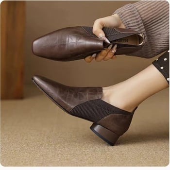 Női négyzetes orrú slip-on loaferek, mikro-szálas felsőrész, gumitalp, középmagas sarok 3-5 cm