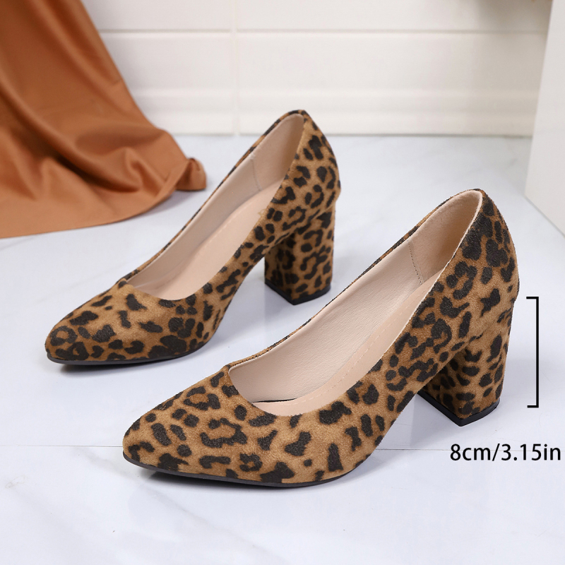 Női magassarkú cipő, hegyes orrú, velúr felsőrész, leopárd mintázat, vastag sarok 6–8 cm, koreai stílus