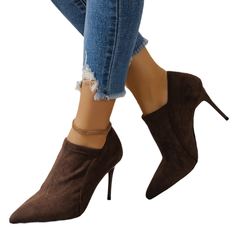 Pantofi Mary Jane cu toc înalt, vârf ascuțit, partea superioară din velur, toc stiletto subțire 6–8 cm, slip-on