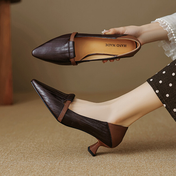 Női PU bőr cipő, közepes sarkú 3–5 cm, hegyes orr, slip-on, gumírozott talp