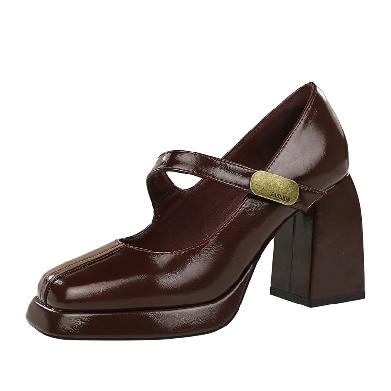 Ünnepi cipő, vintage stílus, PU felsőrész, négyszögletes orr, vastag sarka 6-8 cm